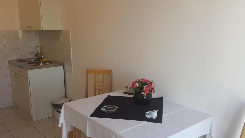 Apartments Vidovic فوديس الغرفة الصورة