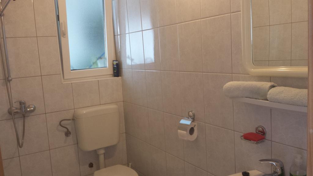 Apartments Vidovic فوديس الغرفة الصورة